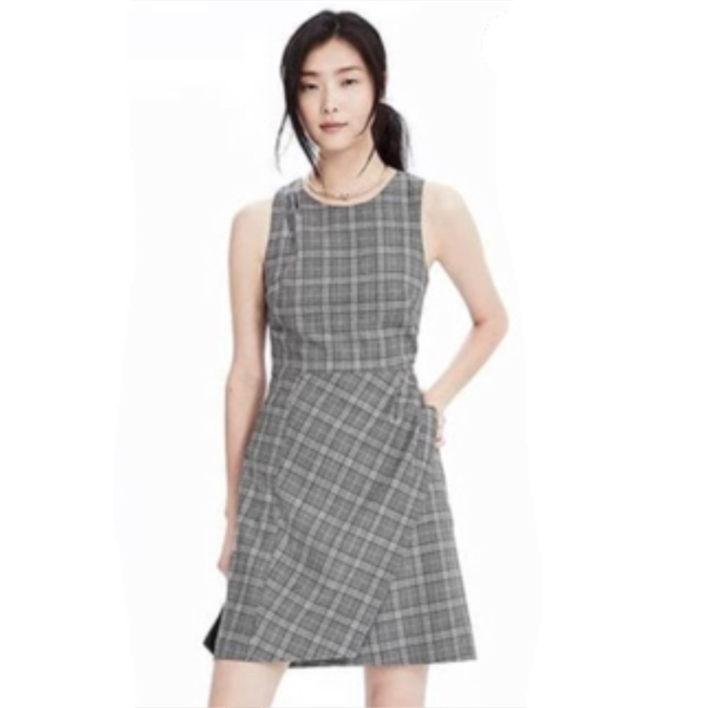 Banana Republic Sleeveless Wool Plaid Dress